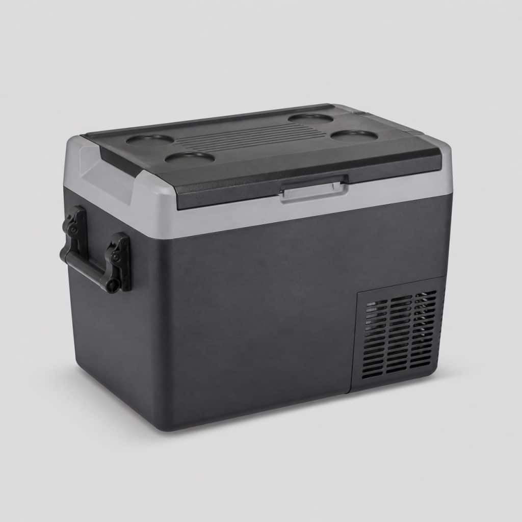 Glacière électrique rigide avec poignées sur fond clair