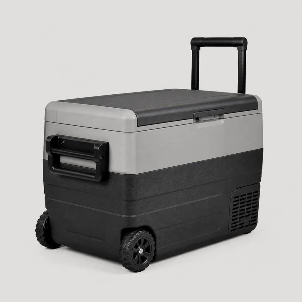 Glacière électrique à compresseur de 35 litres sur fond clair